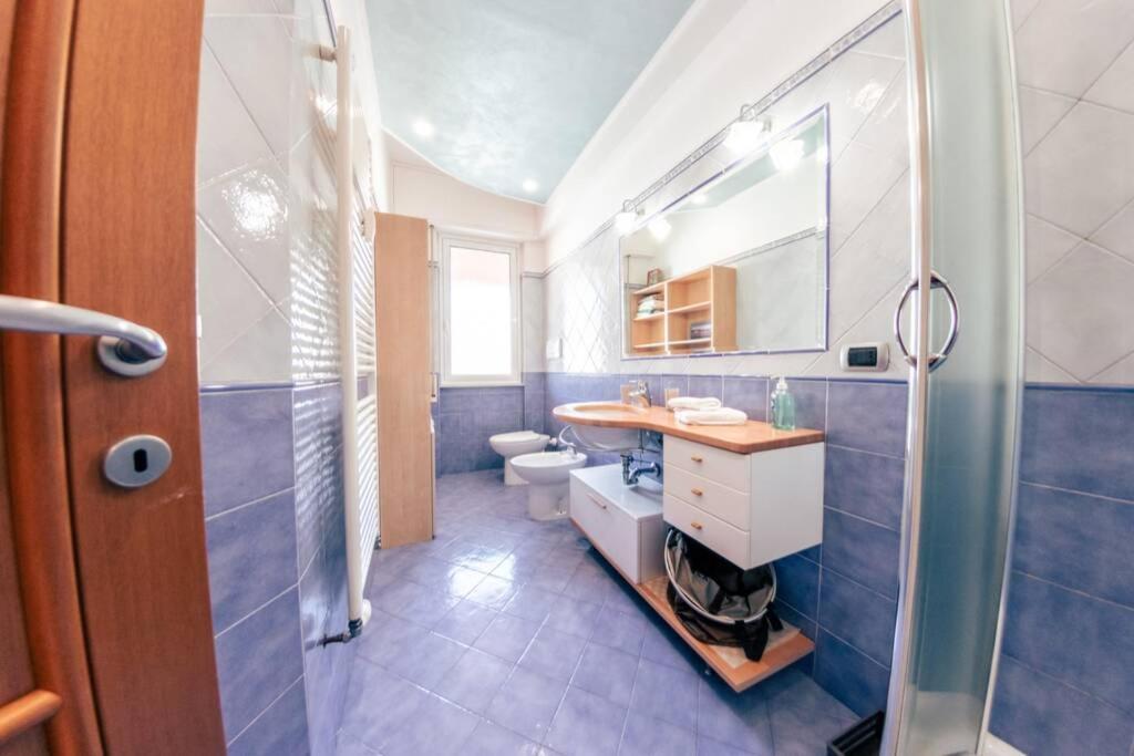 Casa Luca Flexyrent - Parking - A C - Wifi Apartment Rapallo Luaran gambar